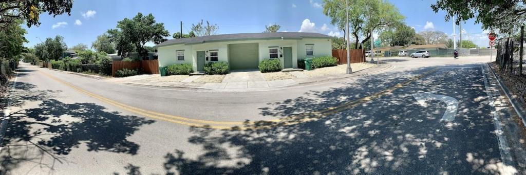 Deco Drive Miami • Near Hard Rock Stadium • South Beach • Wynwood Экстерьер фото